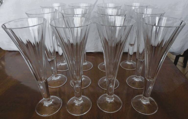 12 vintage champagne flutes