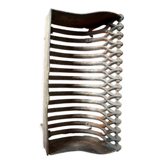 Cast iron chimney grille
