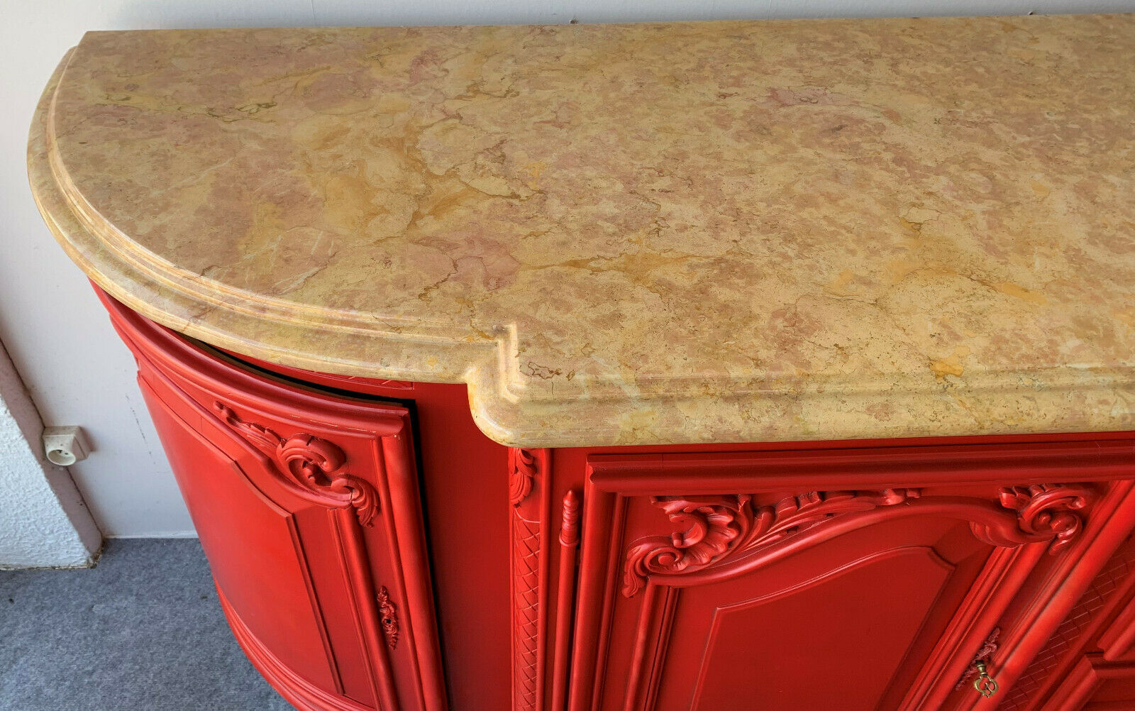 half-moon hunting furniture Louis XV Rocaille in lacquered wood