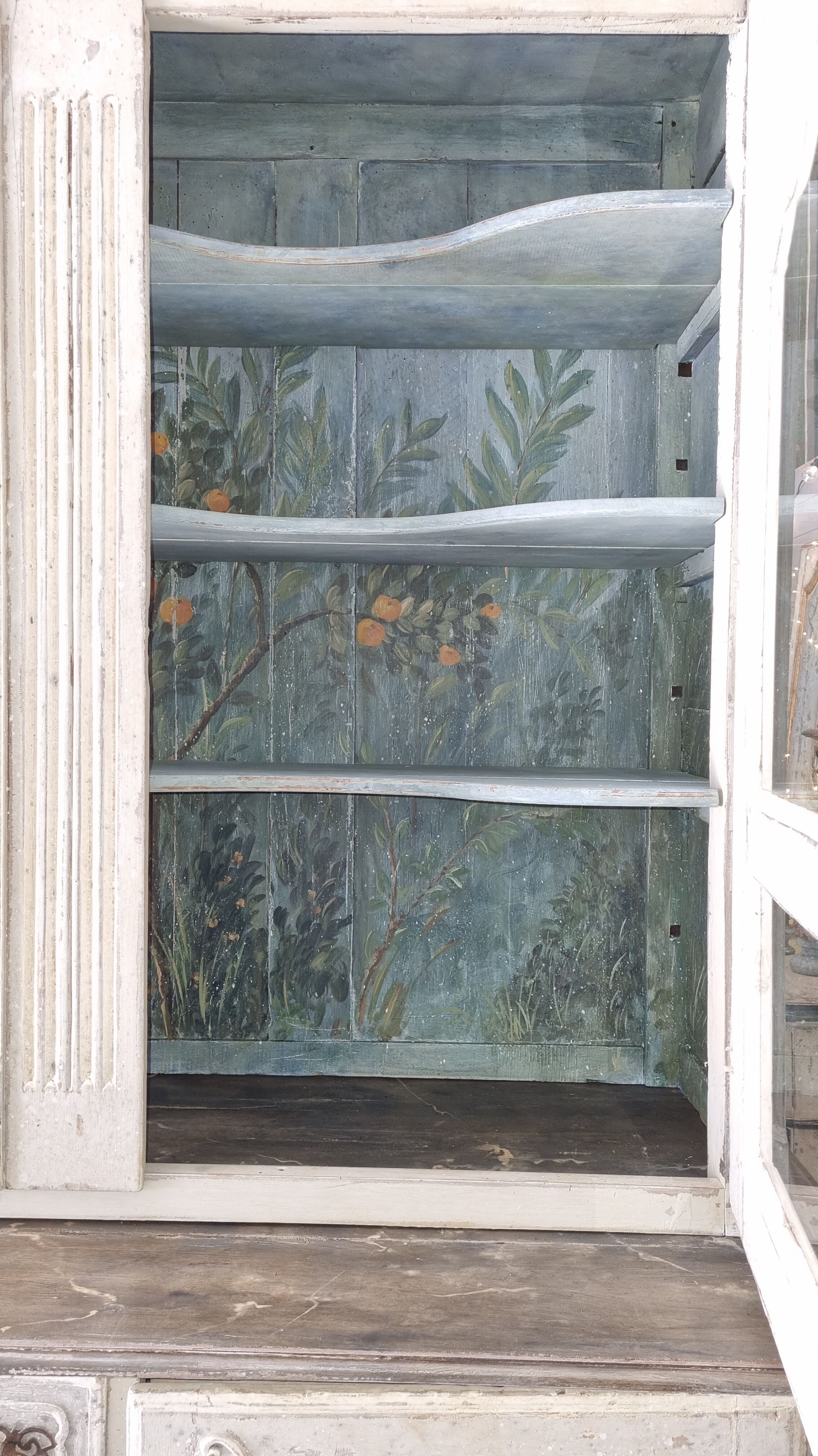 Buffet two bodies 18th