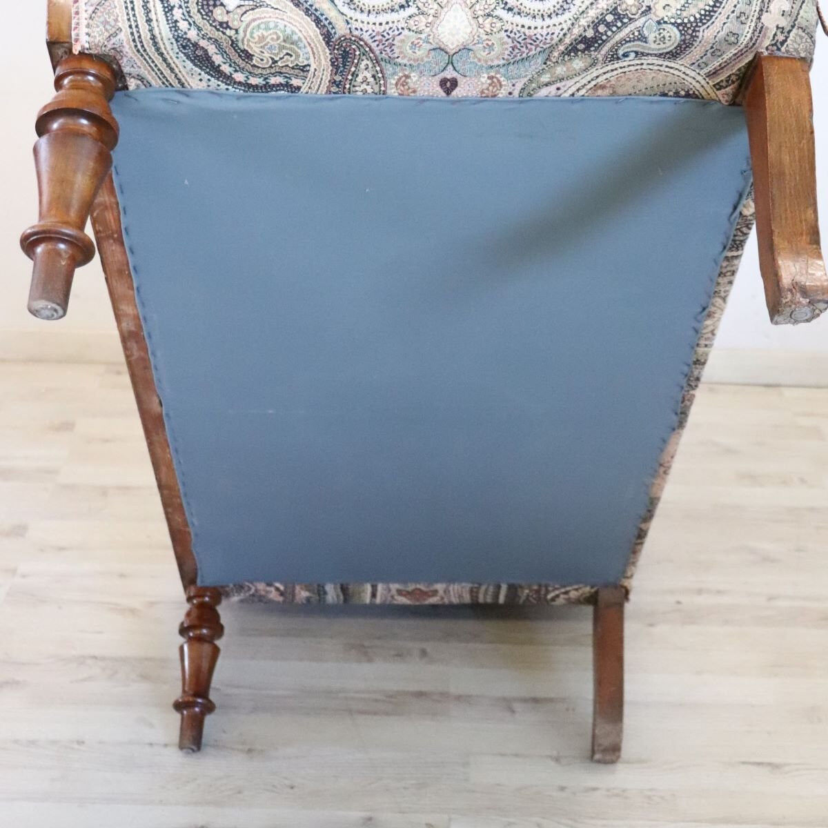 Walnut Sofa, Italy, 19th Century