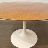 Round table tulip foot