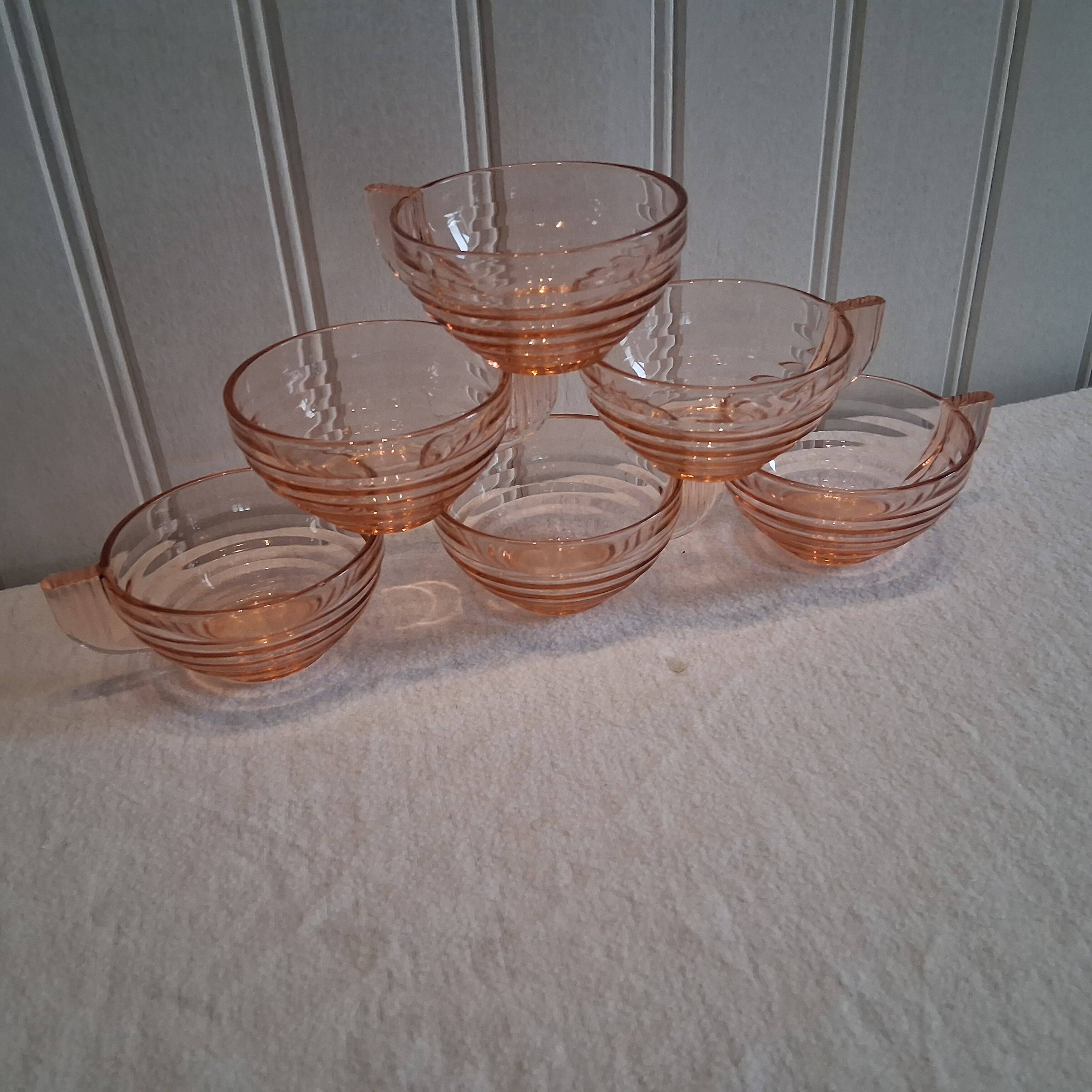 Set of 6 pink glass cups in very good condition.