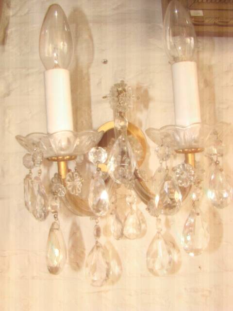 Crystal wall light with two arms from the 1960s.