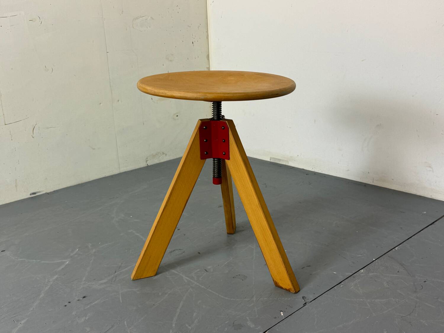 Italian modernist swivel stool by D’ Urbino & Lomazzi, De Pas for Zanotta,