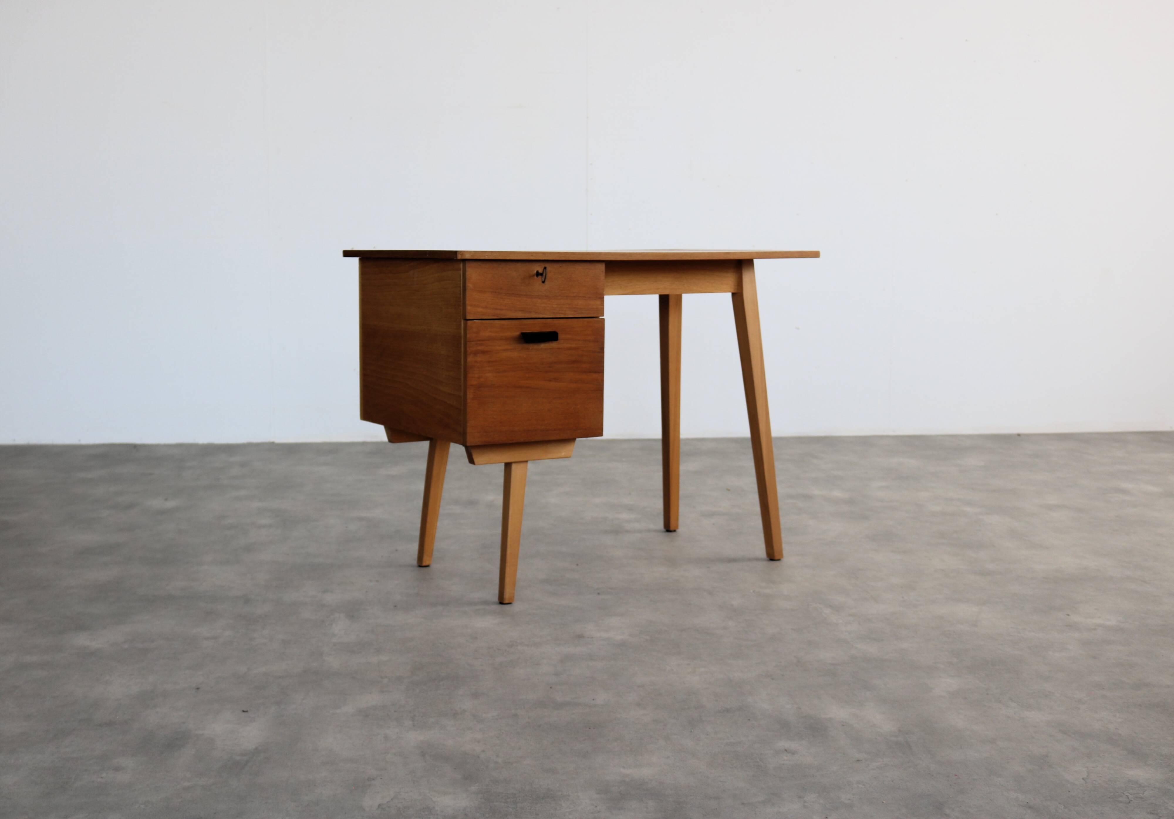 vintage desk | desk | teak | 1960s  period | 1960s