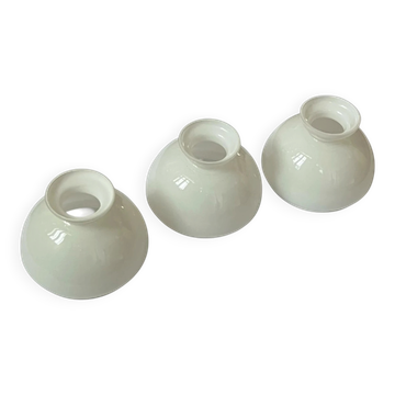 Set of 3 small lampshade globes in opaline glass, oil lamp type.
