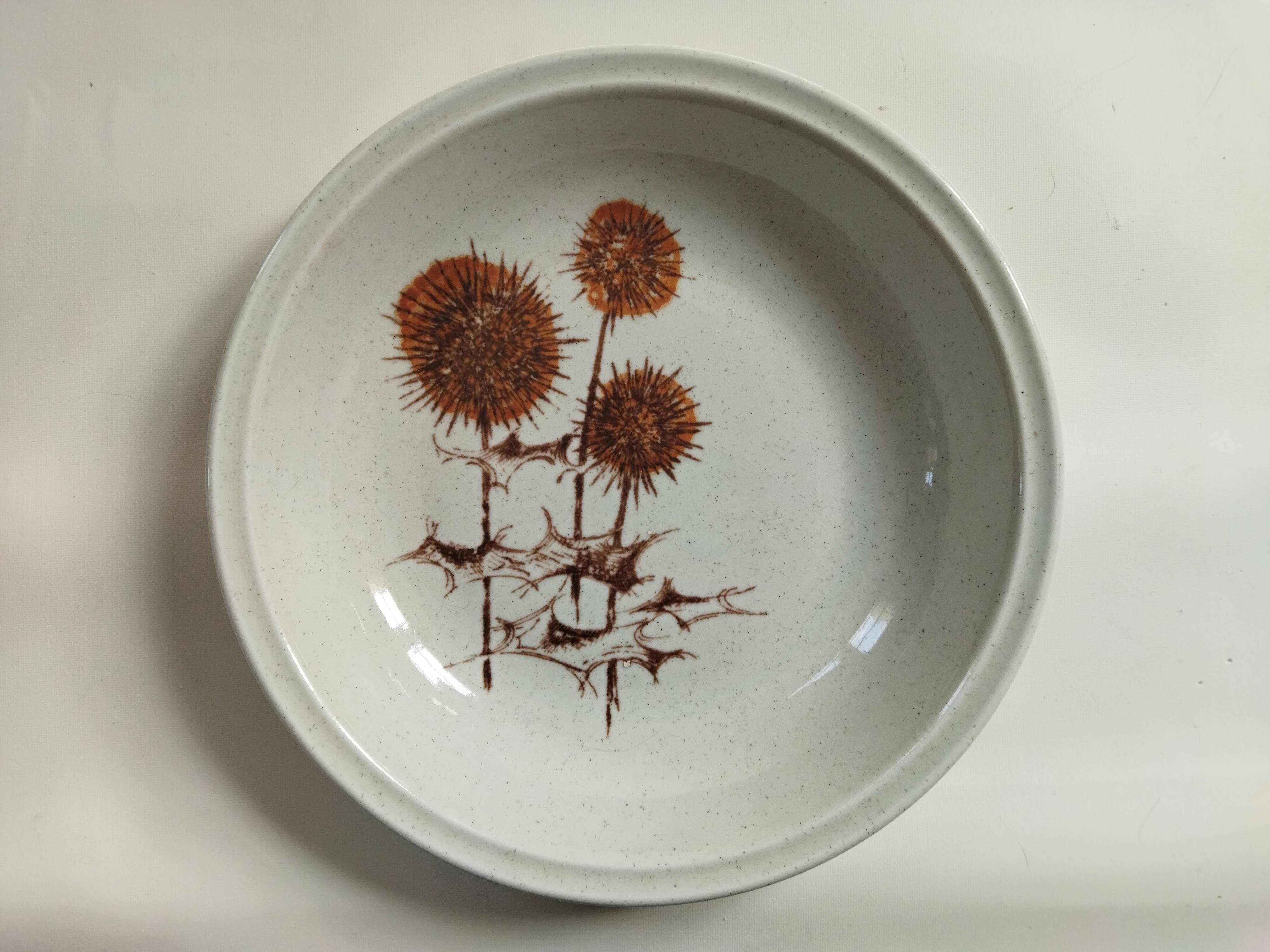 Sarreguemines stoneware hollow dish "Thistles"