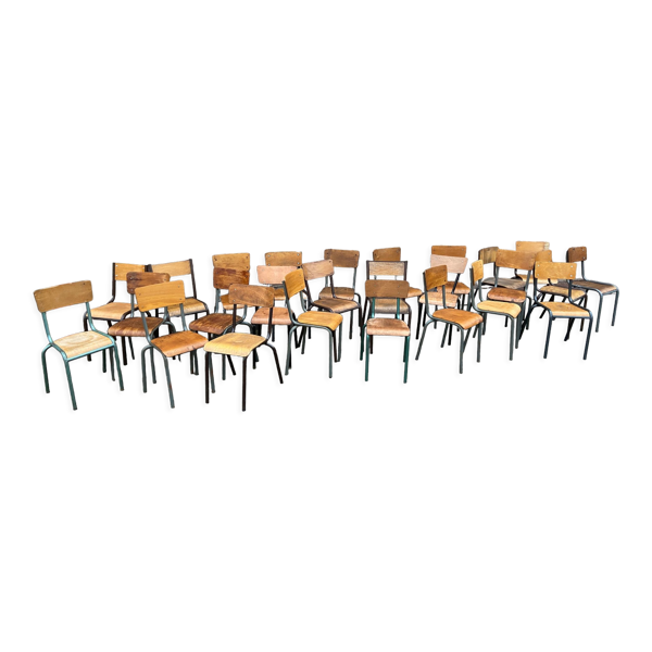 20 chaises industrielles école dépareillées vintage MULLCA tube & bois — Beyit