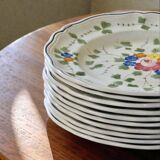 10 flat plates from the Longchamp "Nemours" collection, hand-painted.