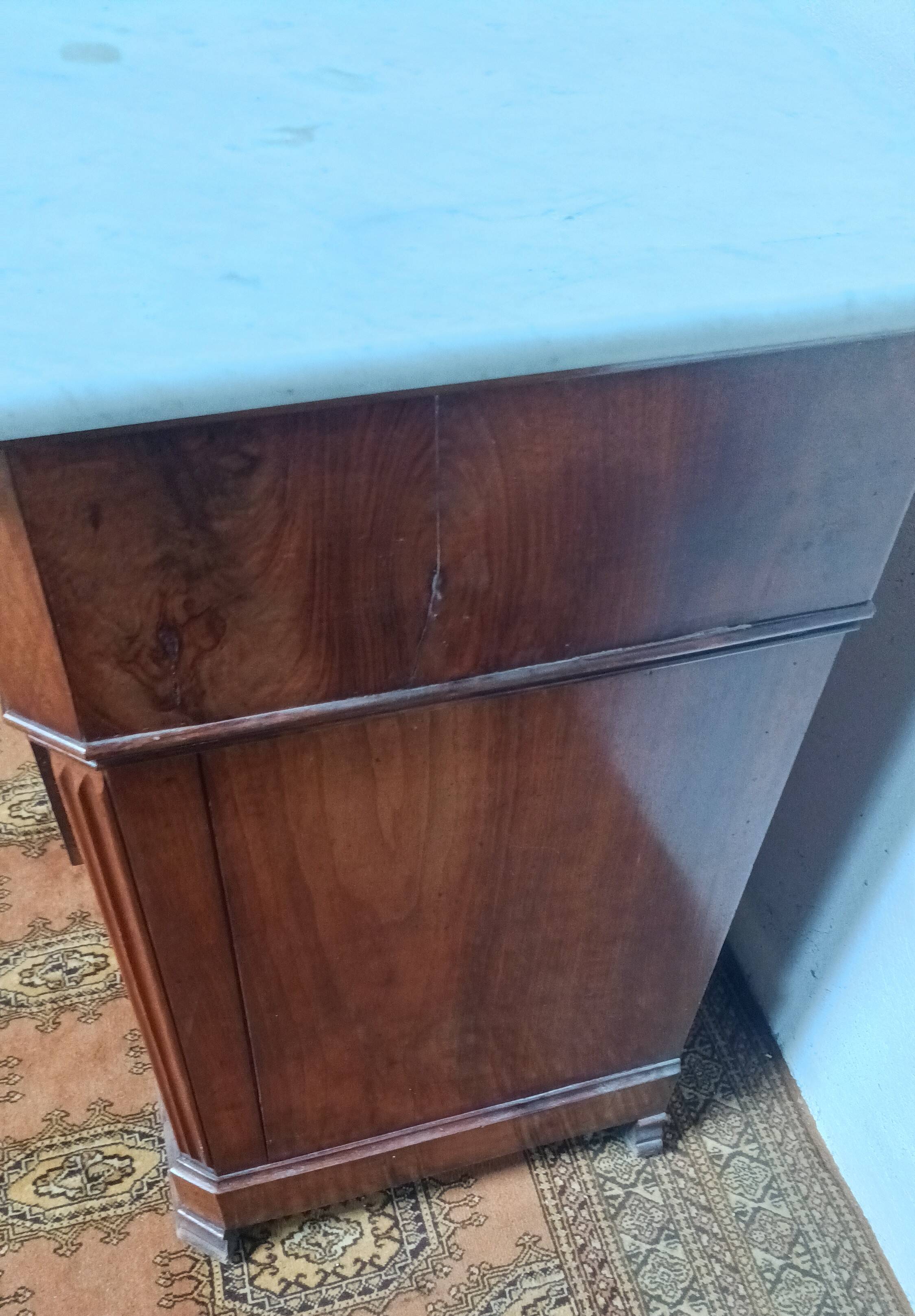 Louis Philippe walnut chest of drawers