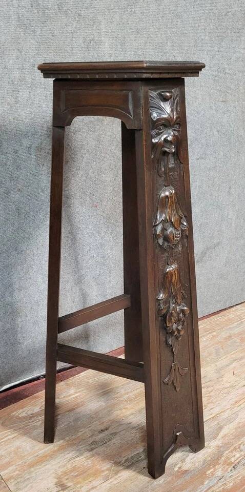 Renaissance style carved wooden selette or pedestal circa 1850
