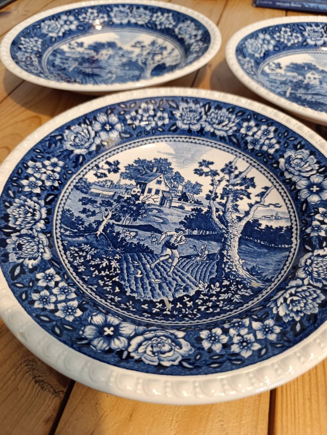 Set of 3 Villeroy & Boch Rusticana soup plates - With defects