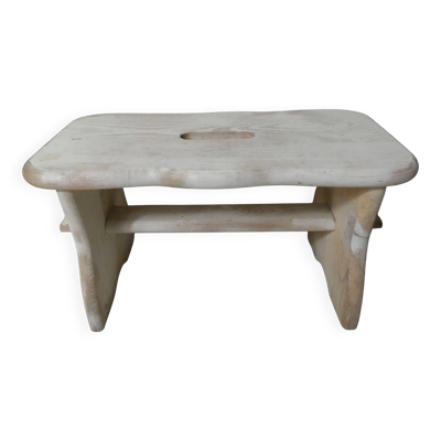 Petit banc en bois blanc patiné marche pied vintage