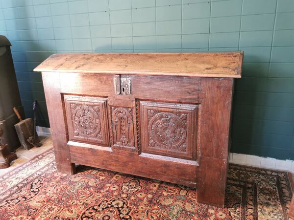 Coffre du château fin 17ème