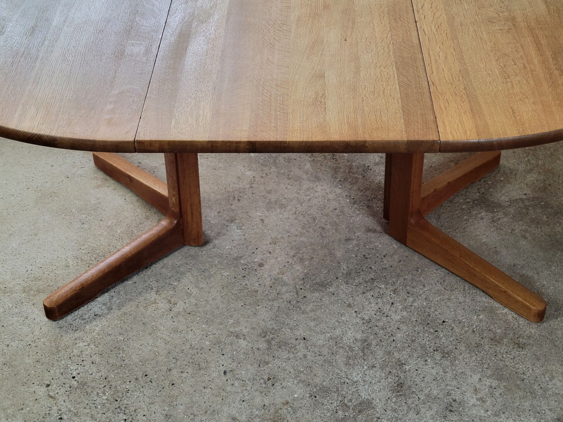 RY Møbler RY35 extendable dining table in solid oak, 1979