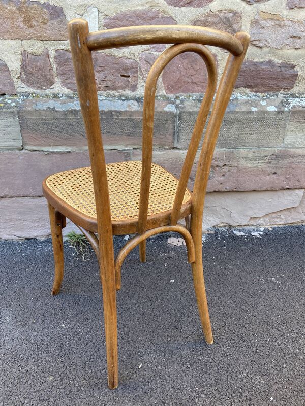 Chaise Viennoise bois courbé bistrot café Paris signé Baumann