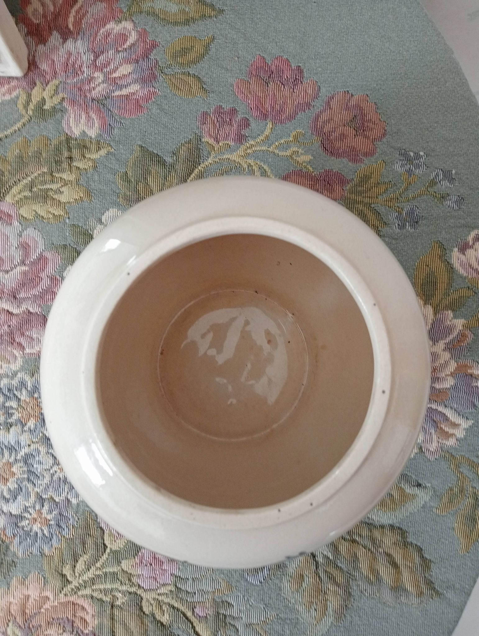 Vase from the Cazalas factory, signed Paule Douau.