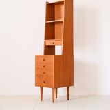 Fine teak bookcase with drawers
