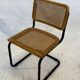 Ensemble de 4 chaises Cesca B32 conçues par Marcel Breuer, cadre noir.