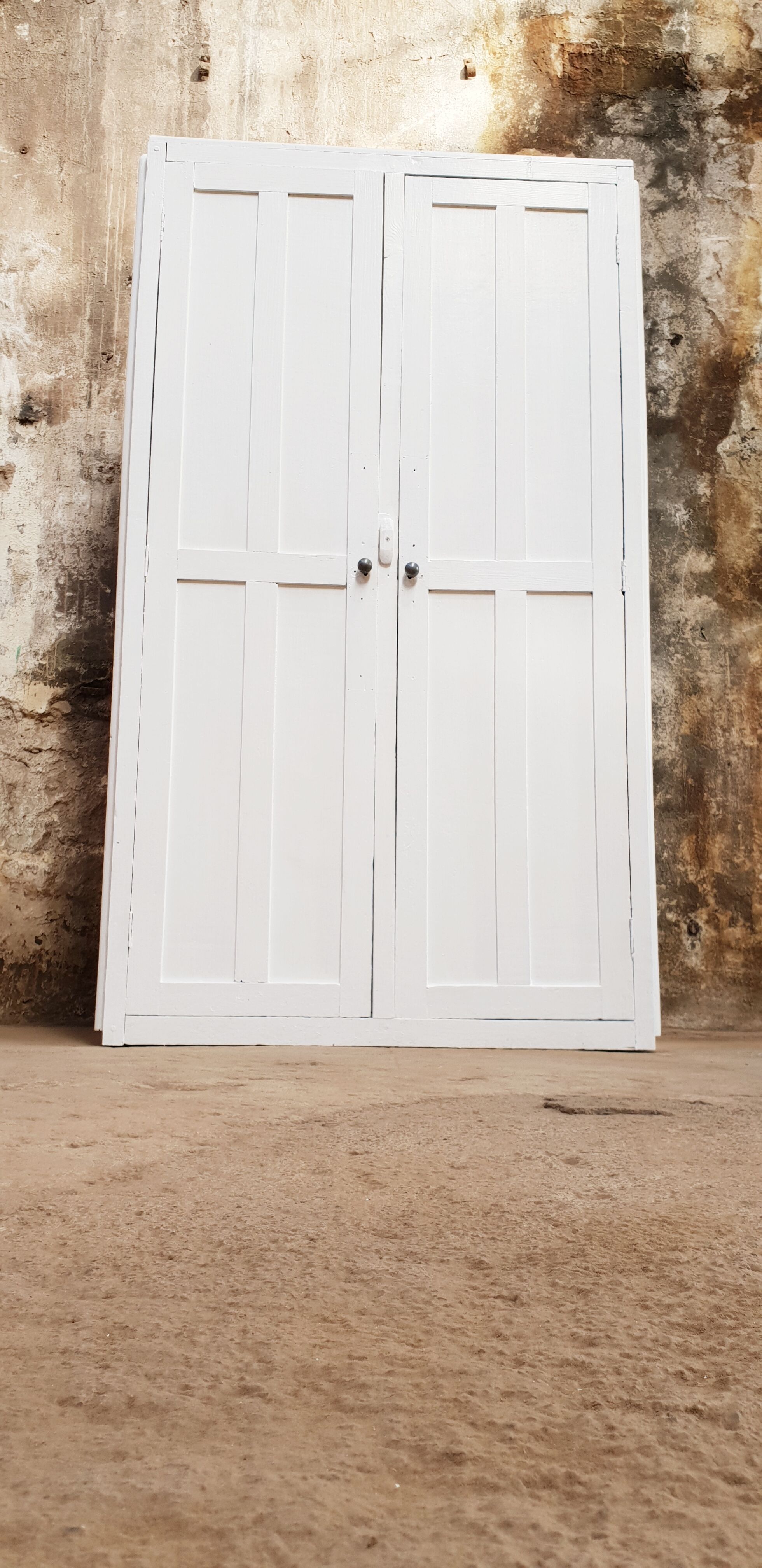 Armoire vintage