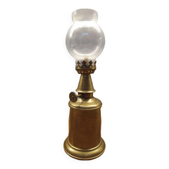 Ancienne lampe pigeon