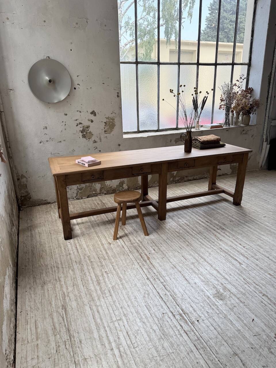 Antique farmhouse or drapery table in walnut, 1900 XL