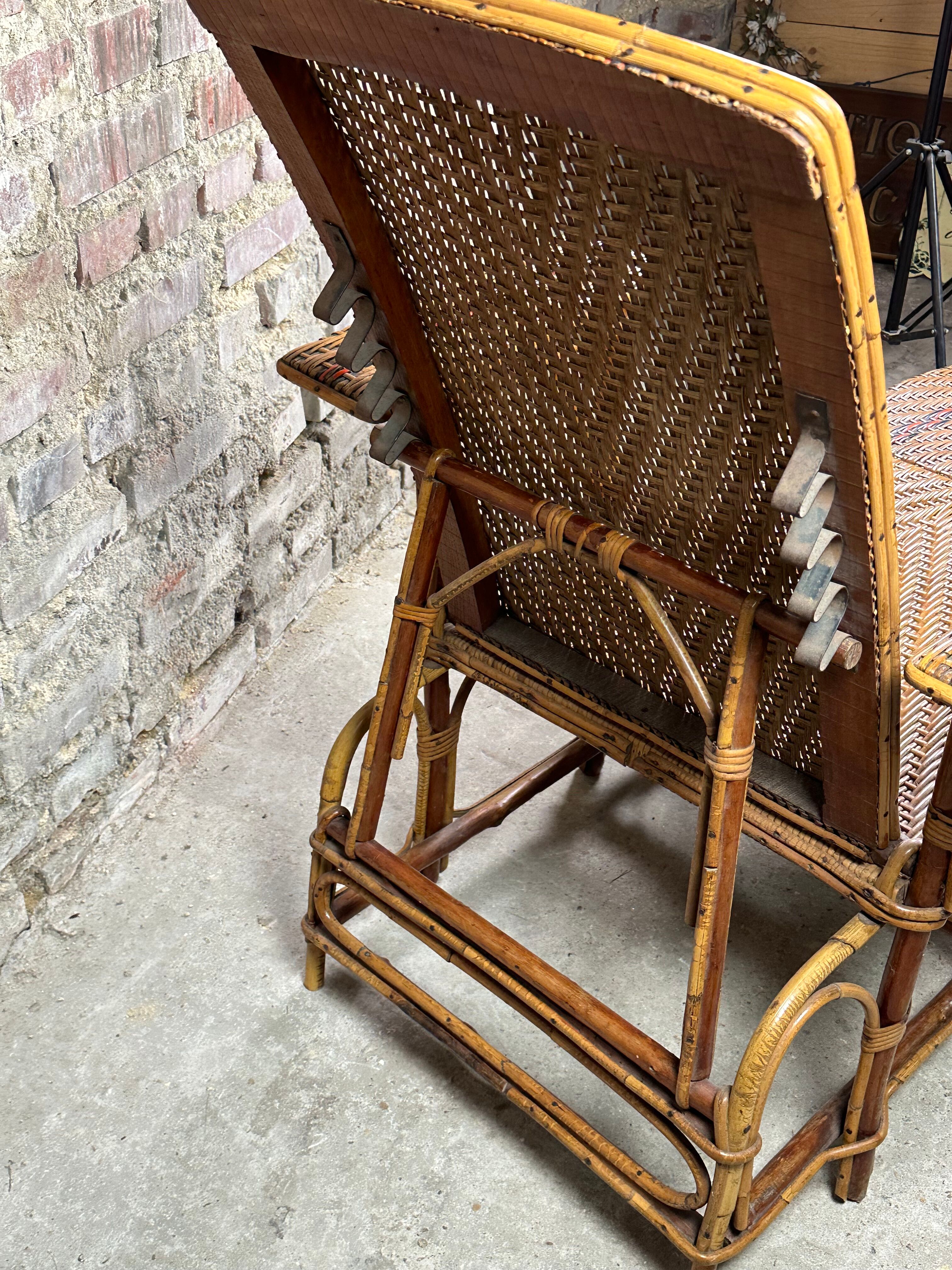 Vintage rattan chaise longue 1960