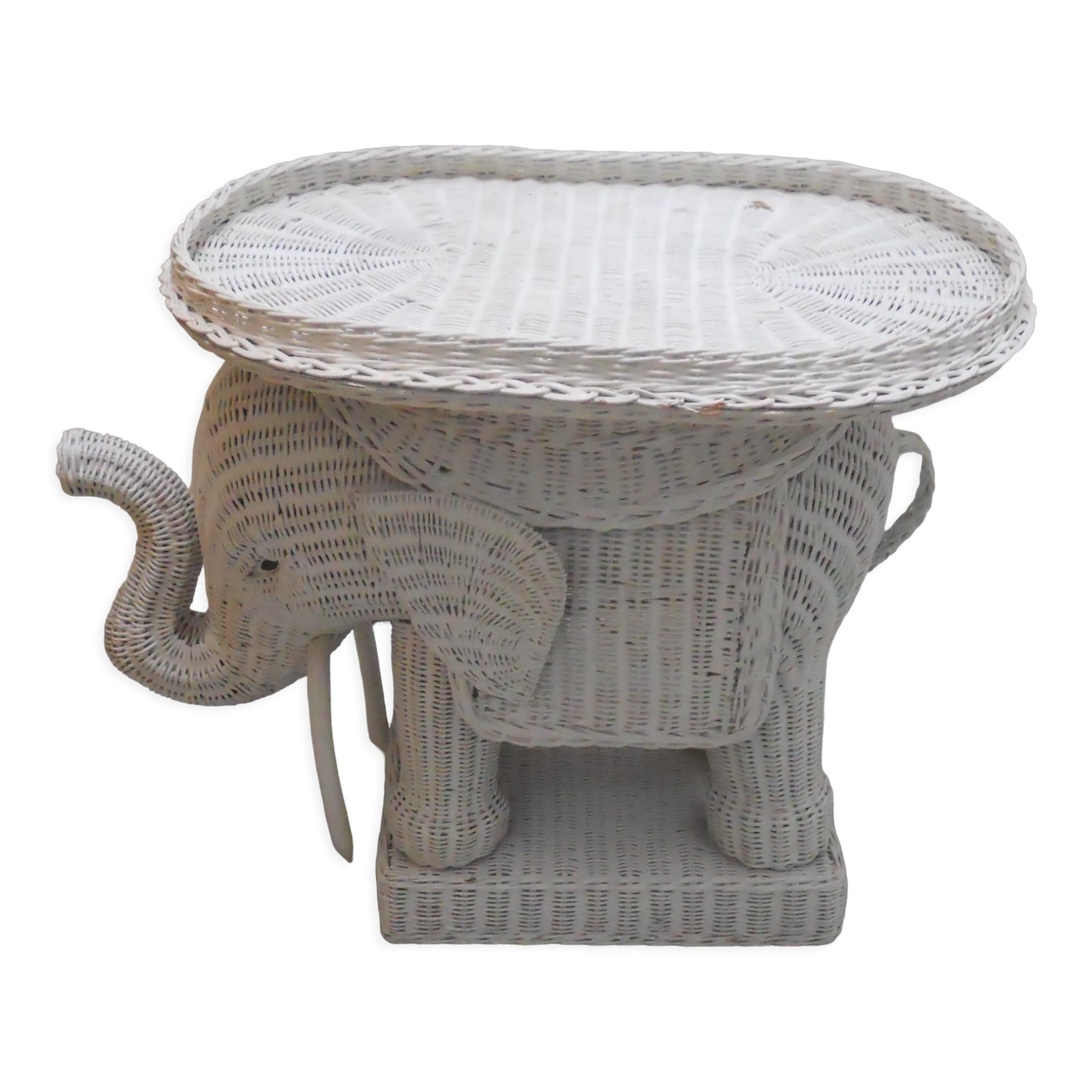 Rattan side table elephant