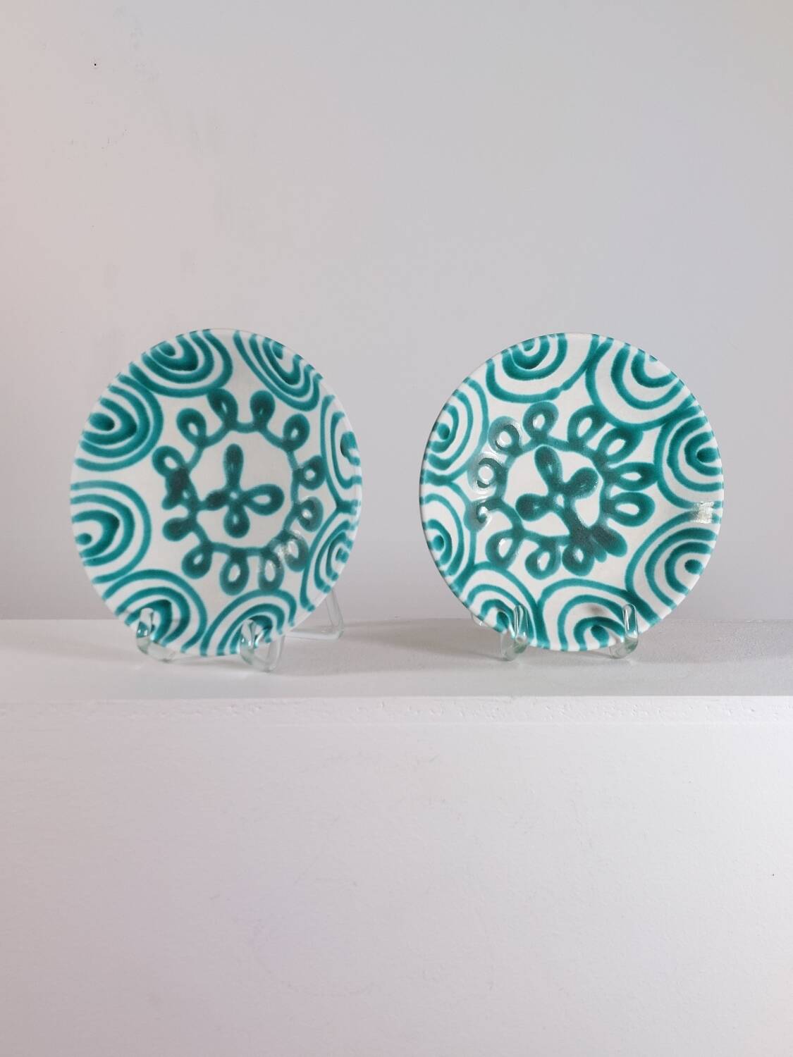 Pair of handpainted vintage plates by Gmunder Keramik Austria