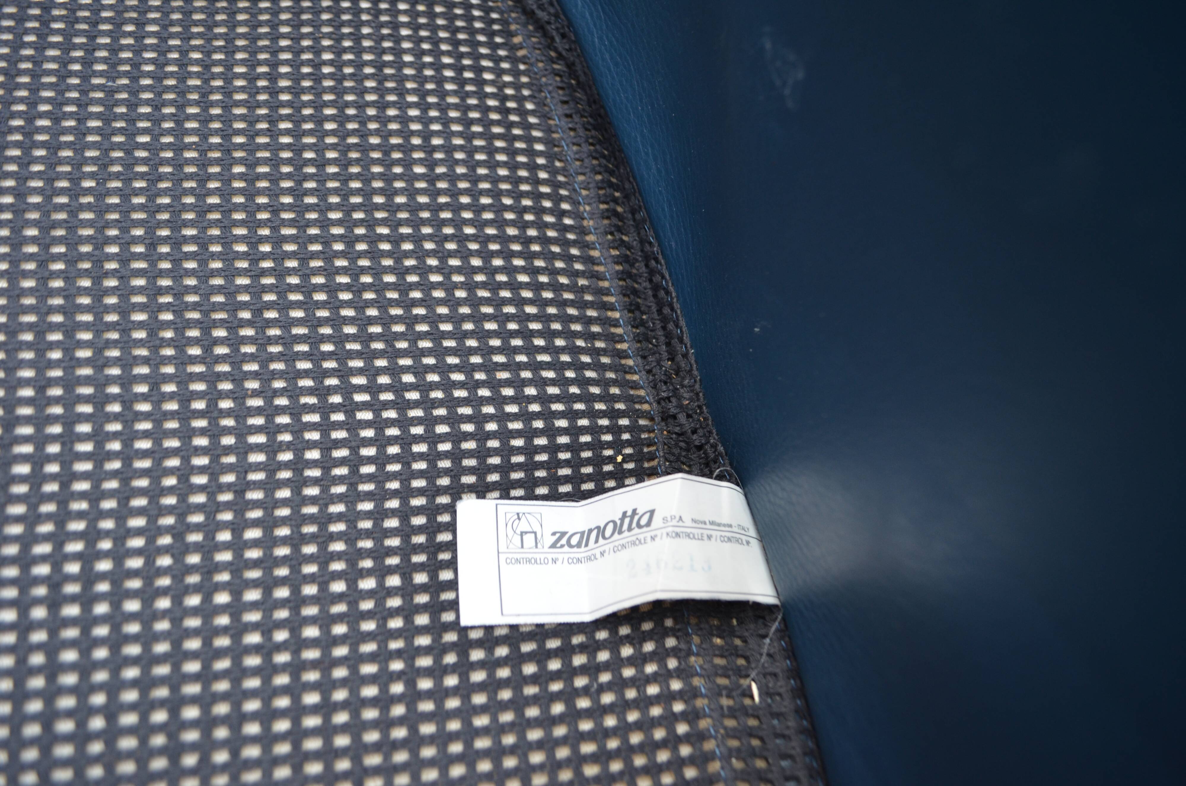 Zanotta Onda set Sofa & 2 Chairs blue leather