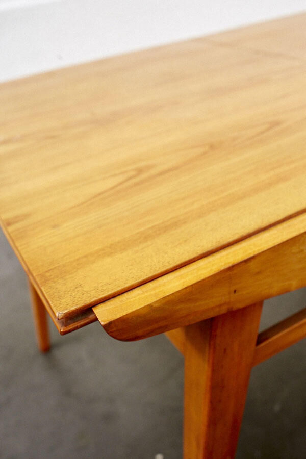 Dining table Butterfly extensions