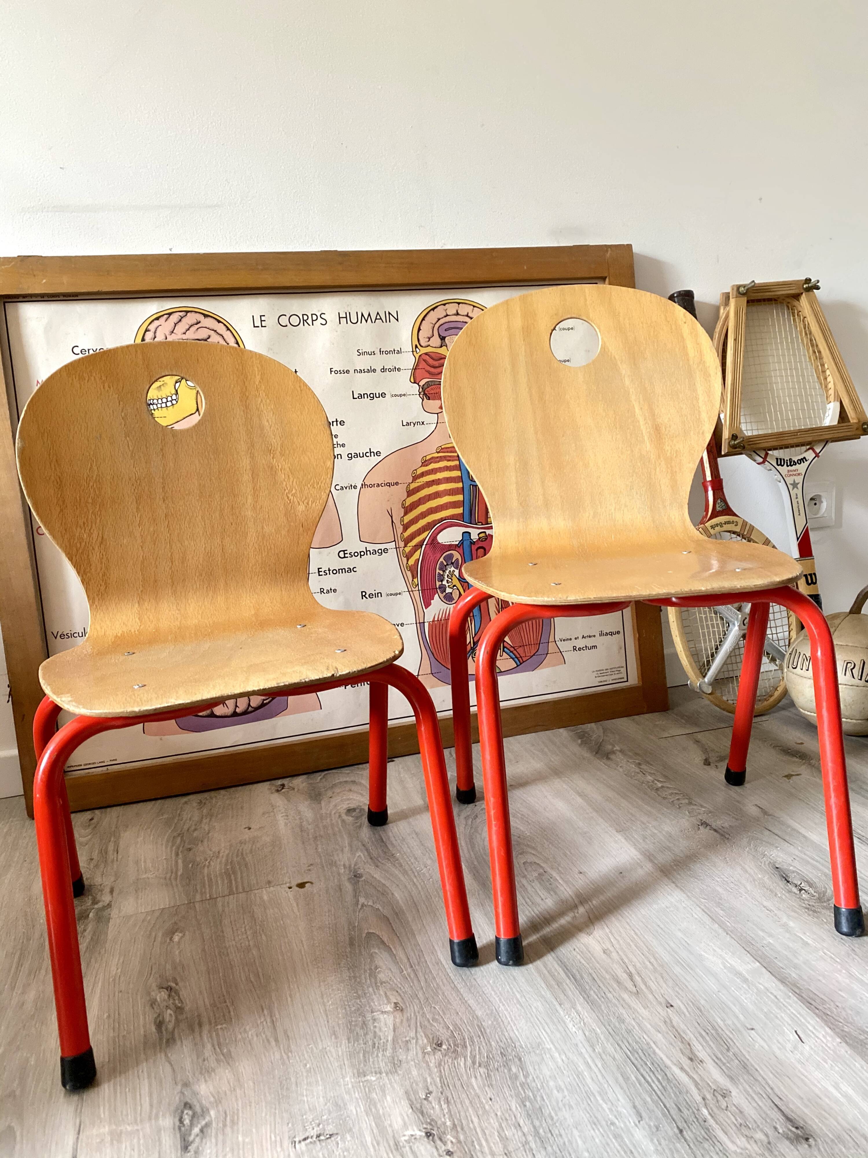 Paire de chaises enfant bois et metal rouge