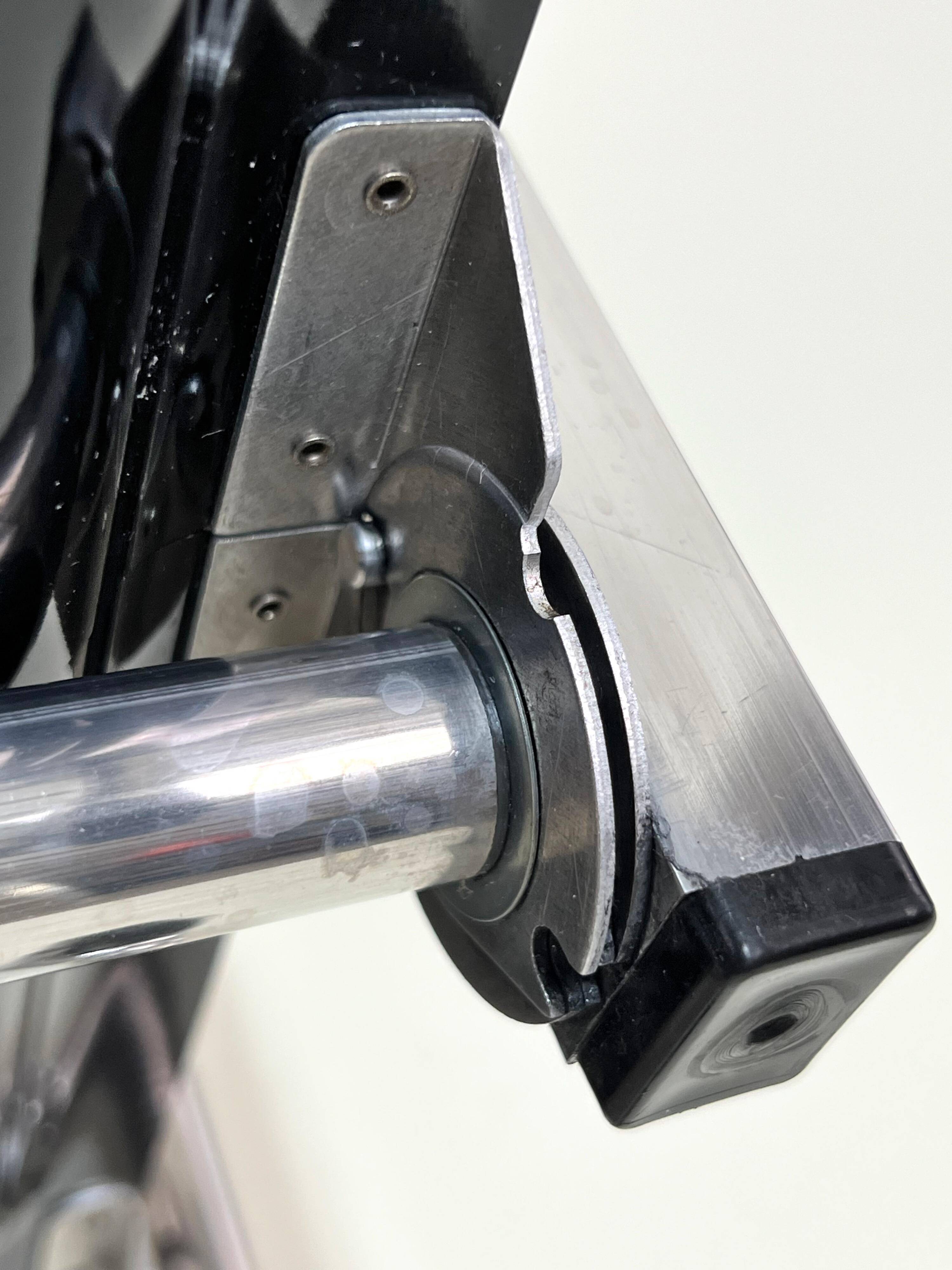 Rolling folding table bar laminate color violet - textable platex