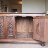 Sculpted buffet