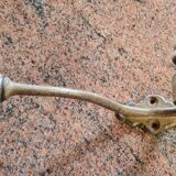 Patère ancienne en bois et métal