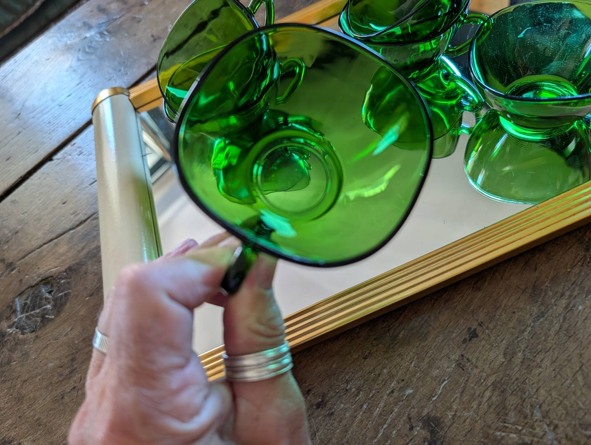 6 emerald green cups – 1970s, retro light