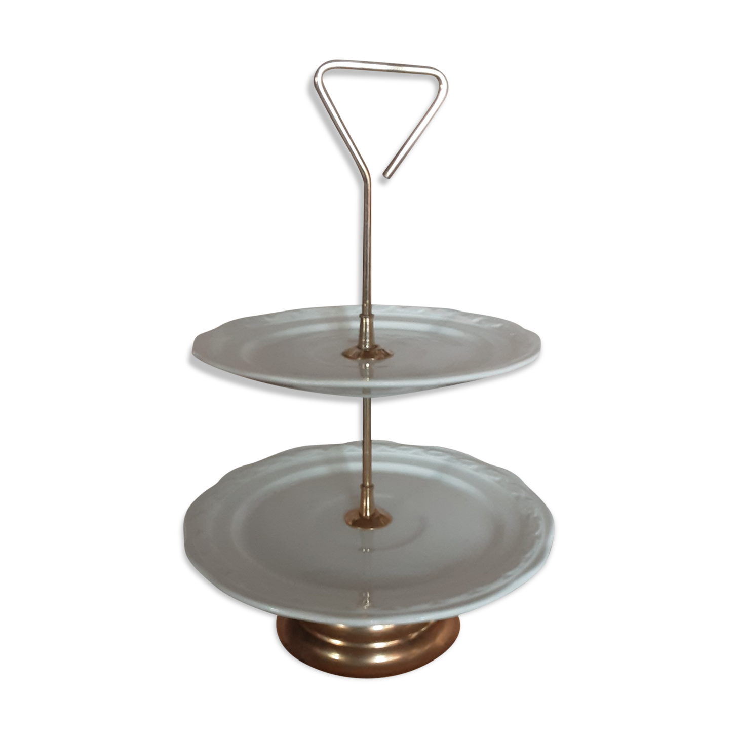 Vintage servant in cracked earthenware