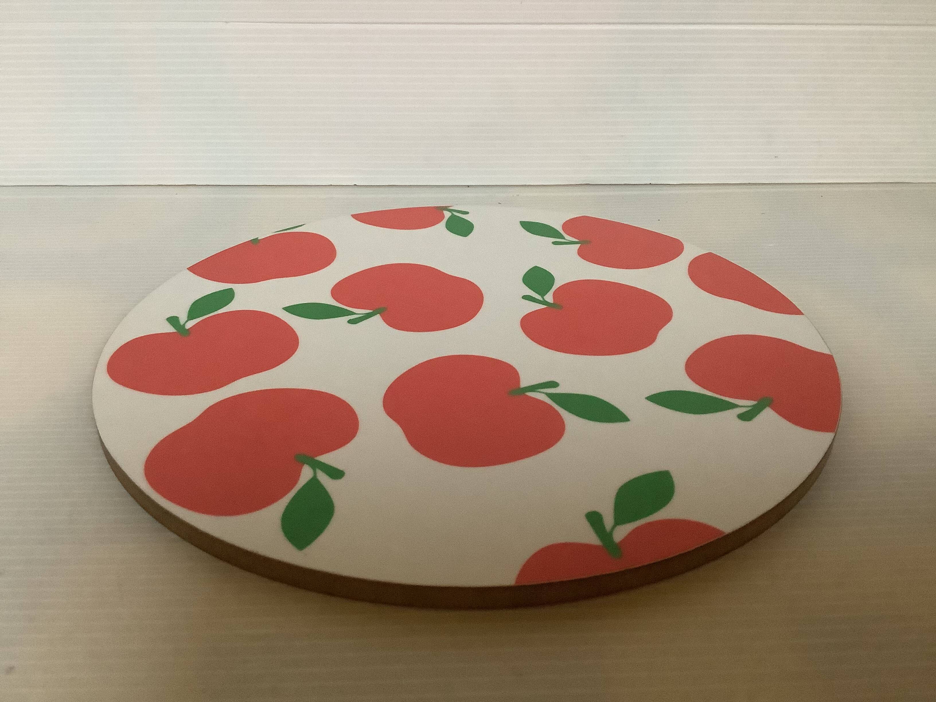 Kolomi apple cutting board Stockholm