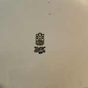 Dish of Gien of chamfered shape