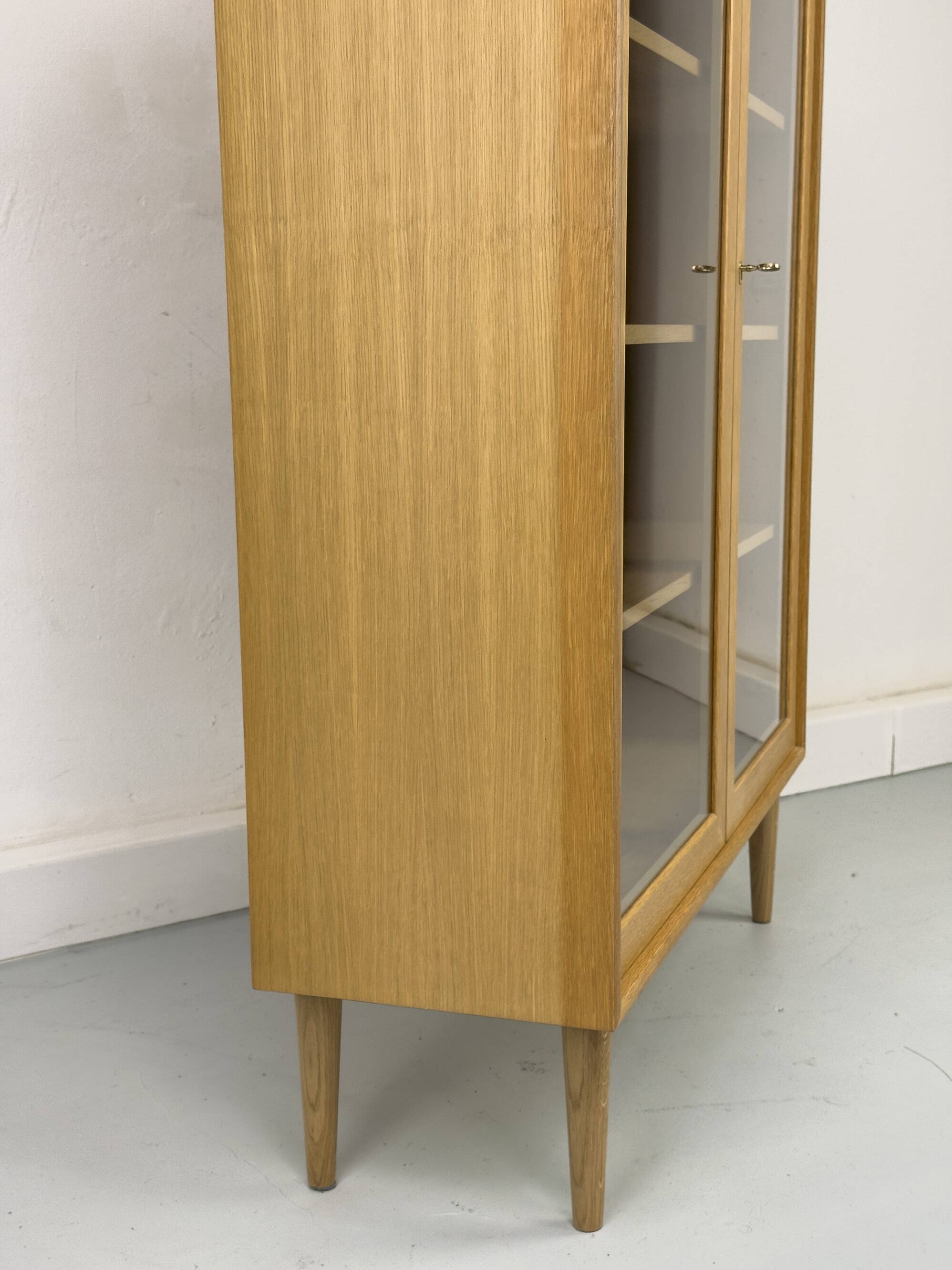 Mid Century Display Case in light oak by WK Möbel, 1970s