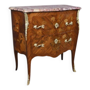 Petite commode en marqueterie,