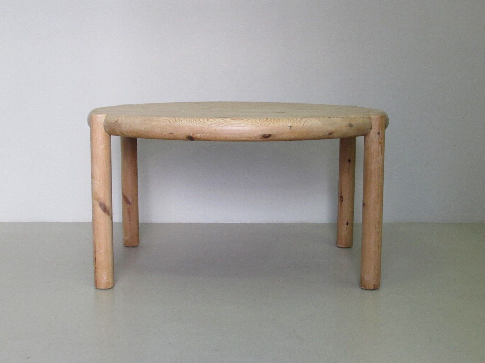 Table à manger en pin massif par Rainer Daumiller pour Hirtshals Savværk - 1971