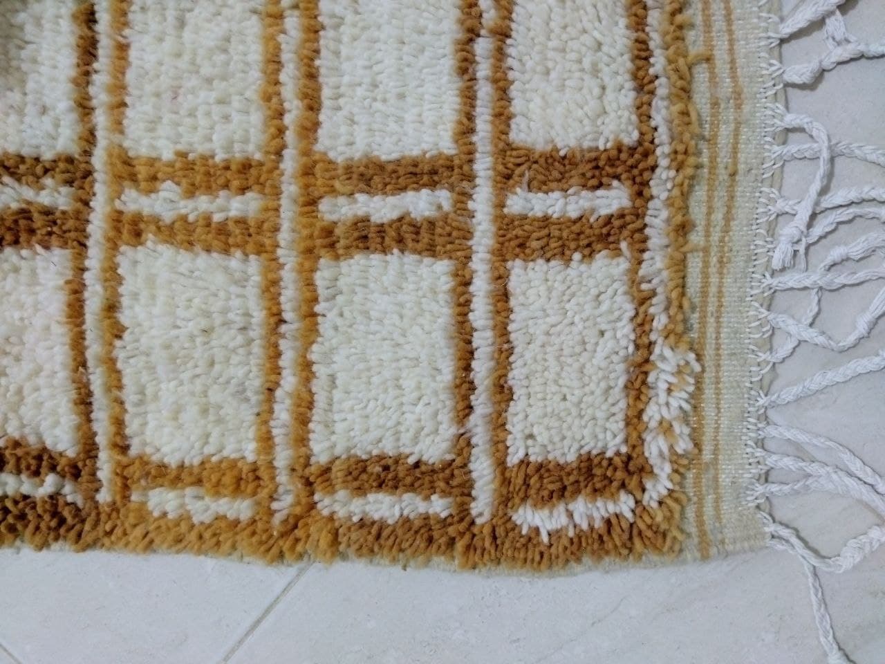 180x122cm Moroccan Berbere Carpet