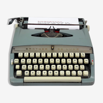 Machine à écrire portative Brother De Luxe 1966