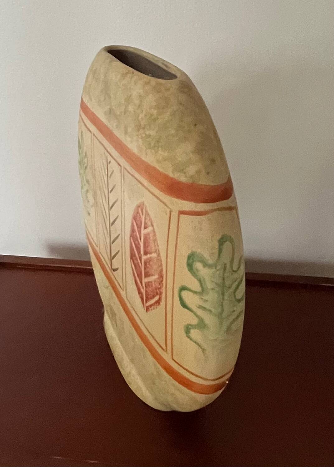 Vintage lens-shaped vase