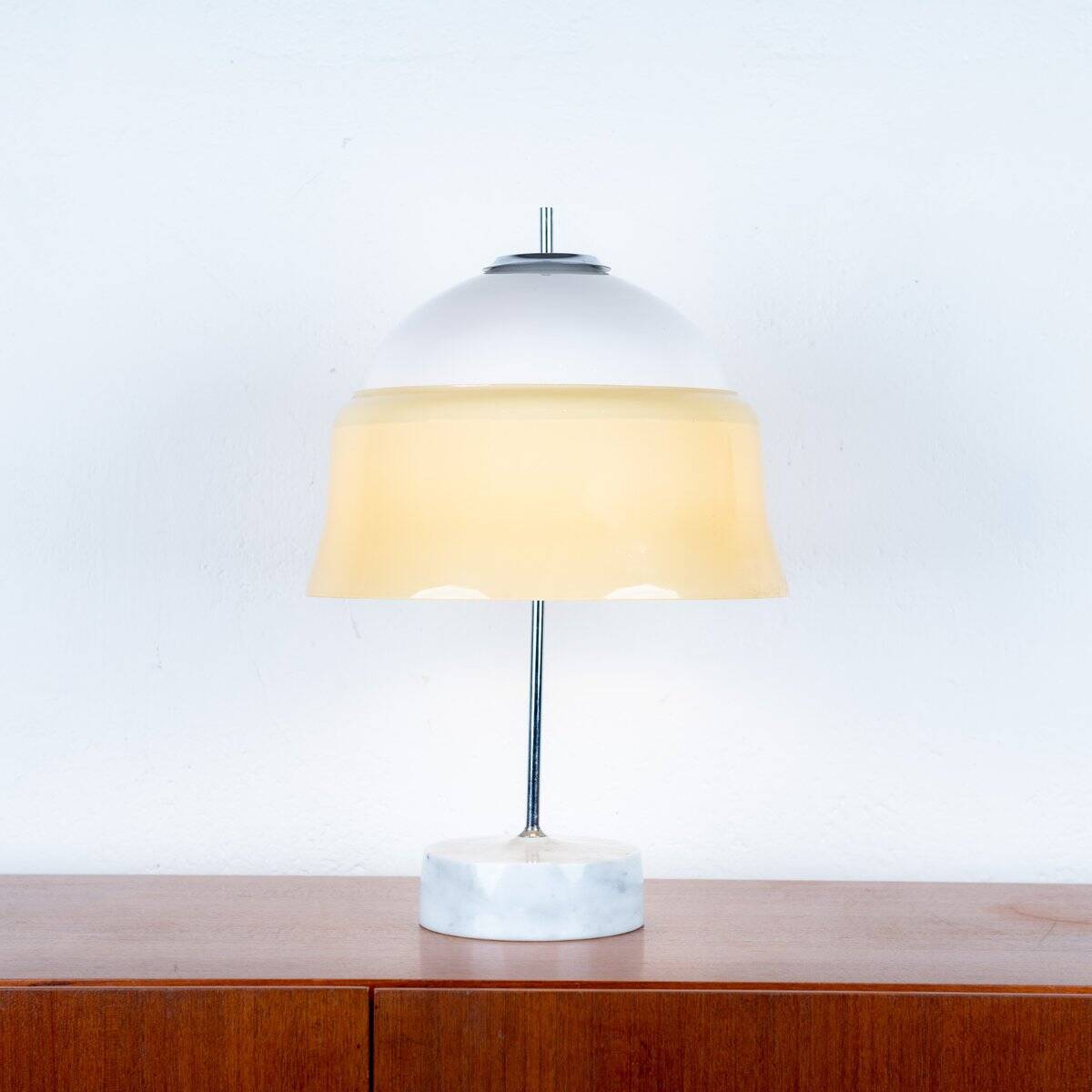 Mushroom desk lamp in opaline glass with a marble base, 1960s