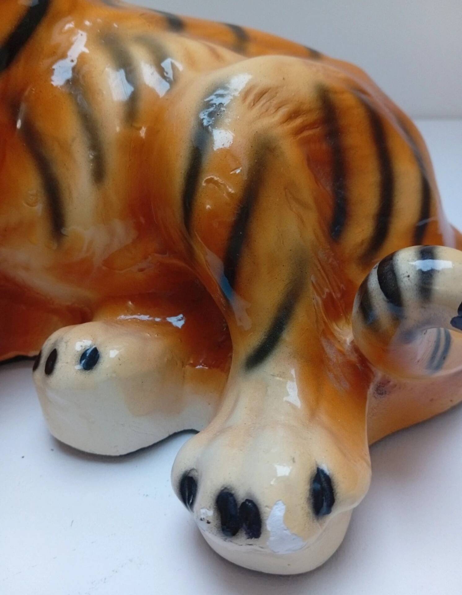 Ceramic tiger