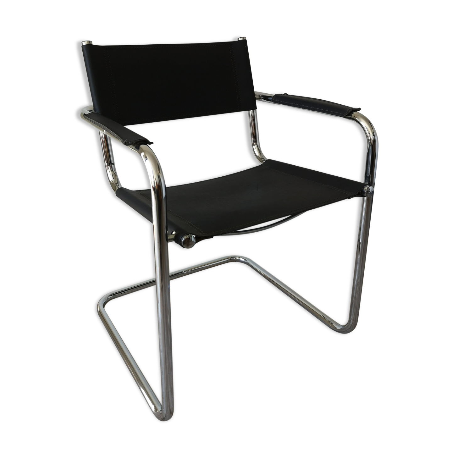 Black leather armchair Matteo Grassi