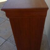 Louis Philippe style chest of drawers with 5 drawers and brass buttons – Very good condition